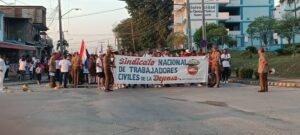 Civil Defense unionist in the march of May Day