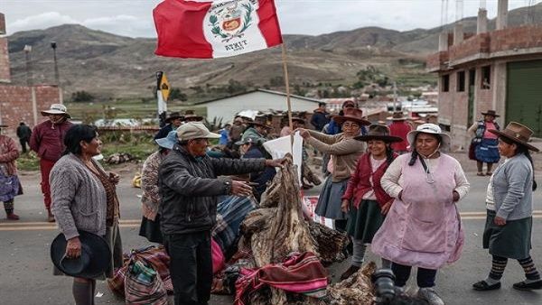 Capital de Perú espera nueva llegada de manifestantes indígenas