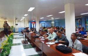 Realizan taller de sistemas alimentarios locales