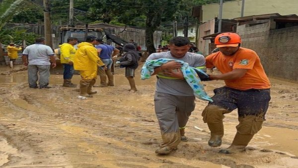 Aumenta a 36 la cifra de fallecidos por lluvias en el estado brasileño de Sao Paulo