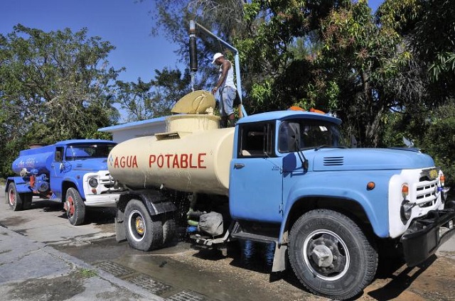 ¿Cómo se organiza el abasto de agua a la población ante la contingencia energética en Cuba?