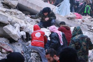 Siria enfrenta doble crisis de guerra y terremotos, según la ONU