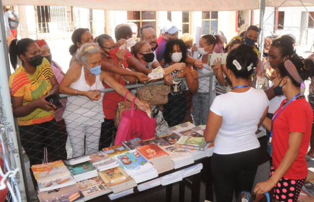 Ultiman detalles para la XXXI Feria del Libro en Guantánamo