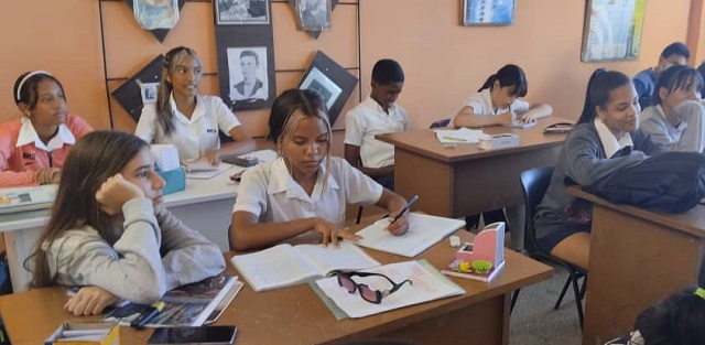 IPVCE de Guantánamo incentiva la formación de estudiantes talentos 