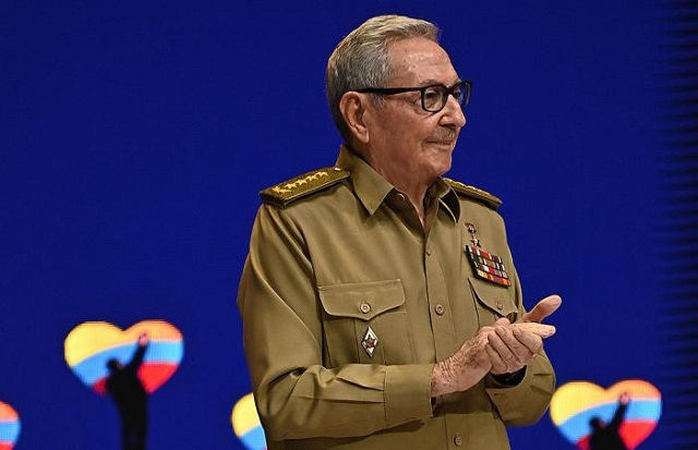 Raúl Castro: Hemos sido marcados por Chávez 