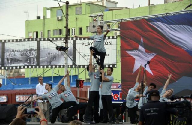 En pie de guerra, la Revolución «plantó» carácter 