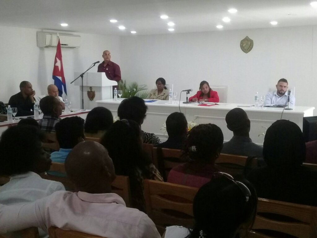 Sesiona Asamblea Municipal del Poder Popular en Guantánamo
