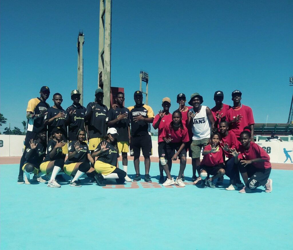 Guantánamo y Santiago de Cuba a la final juvenil del Beisbol5 