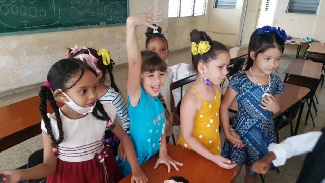 Celebran en Guantánamo aniversario 62 de los círculos infantiles