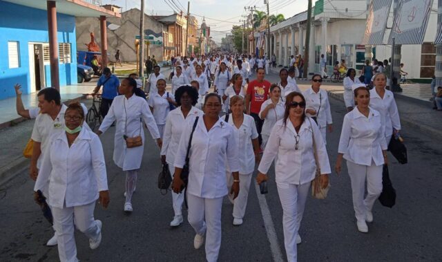 Conmemoran en Guantánamo Día Internacional de la Enfermería (+ Fotos)