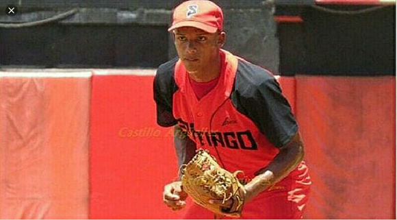 Avispas de Santiago de Cuba en cima de la Serie Nacional de Béisbol tras doble derrota de los Indios de Guantánamo