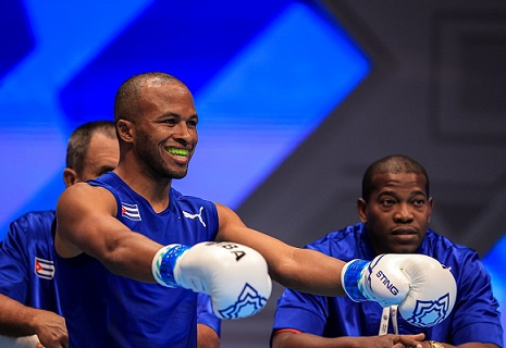 Cubanos imbatibles en Mundial de Boxeo