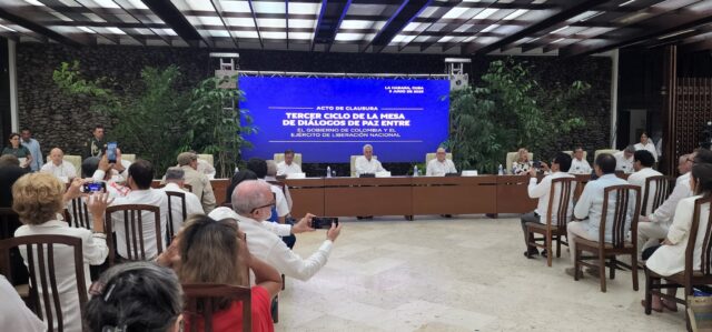 Cierra tercer ciclo de diálogos de paz entre el Gobierno de Colombia y el ELN con un acuerdo de cese al fuego bilateral