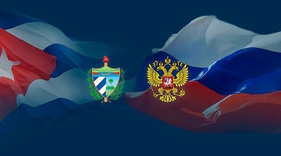 Vladimir Putin concede Orden de Amistad a ministro cubano de las FAR