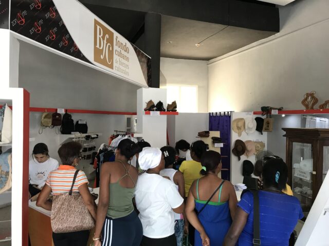 Regresa Feria Arte para Papá en Guantánamo