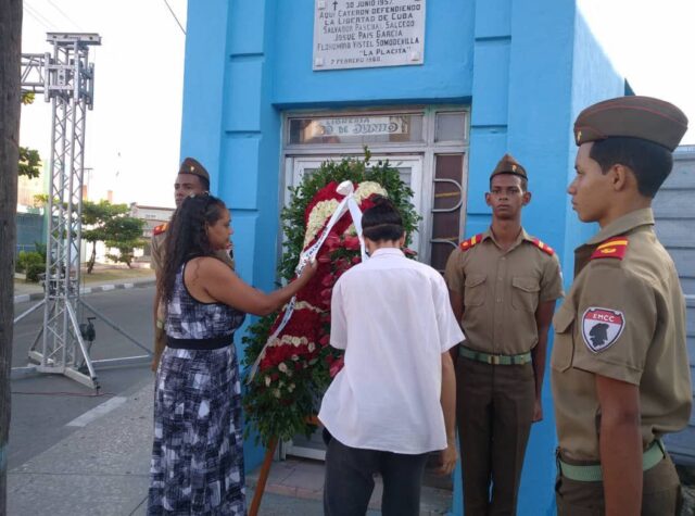 Homenaje a los mártires del 30 de junio de 1957 (+Fotos)