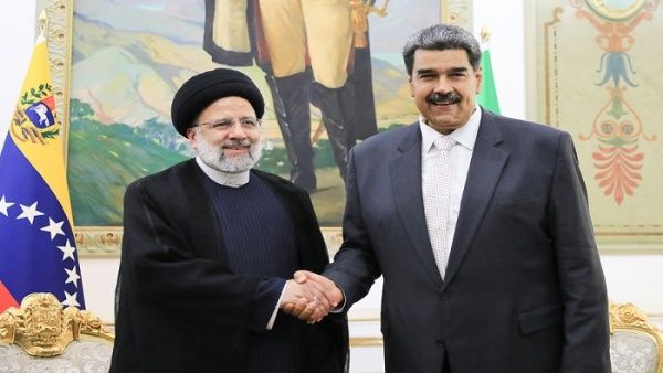 Presidente de Venezuela sostiene encuentro con su homólogo de Irán