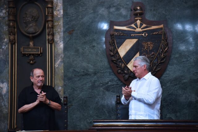 Silvio Rodríguez: Llevaré el estímulo en nombre de la trova cubana