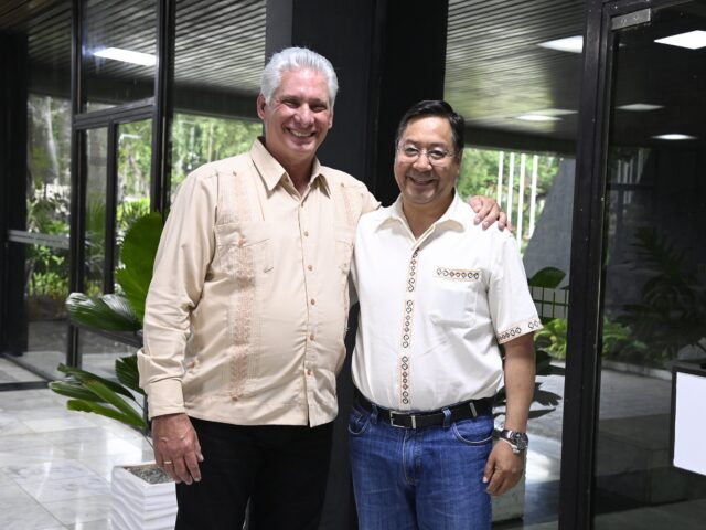 Sostienen conversaciones presidentes de Bolivia y Cuba 