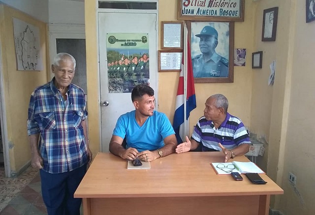 Protagonizan combatientes del municipio de El Salvador actividades en saludo a su 30 aniversario