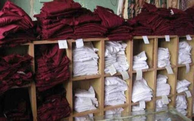 Comienza primera etapa de venta de uniformes escolares en Guantánamo