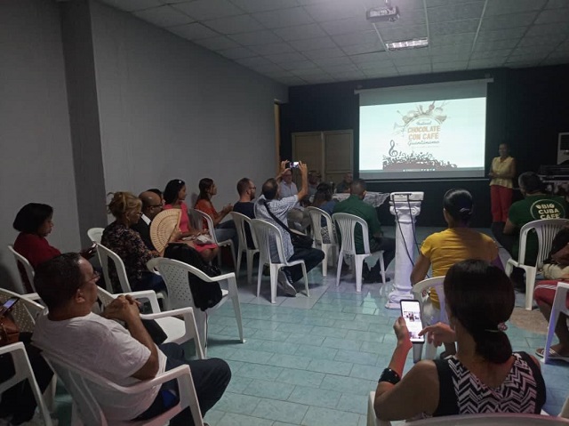 Abre sus puertas Centro de Información del Festival Chocolate con Café