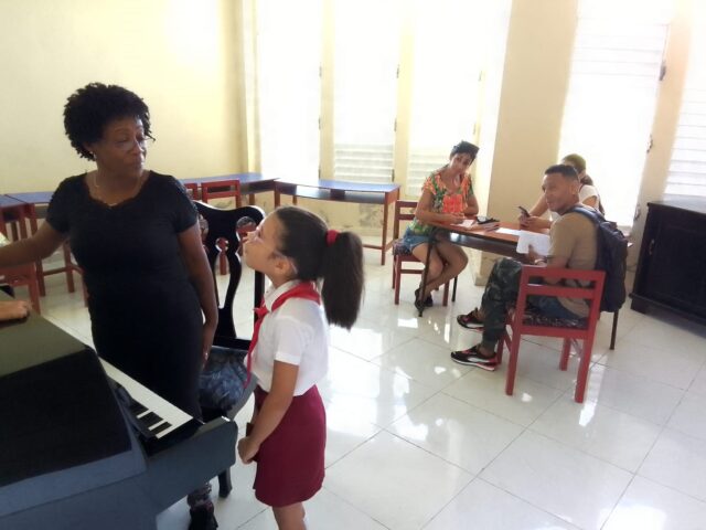 Bloqueo impacta a escuela escuela especial de música Antonia Luisa Cabal