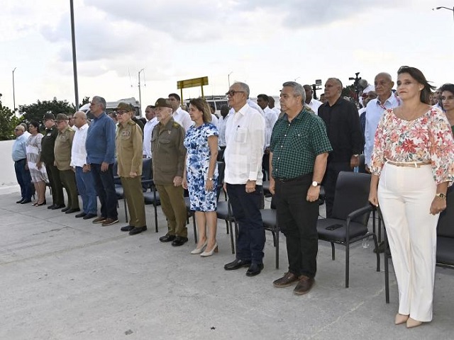 Presiden Raúl y Díaz-Canel acto por el décimo aniversario de la Zona Especial de Desarrollo Mariel