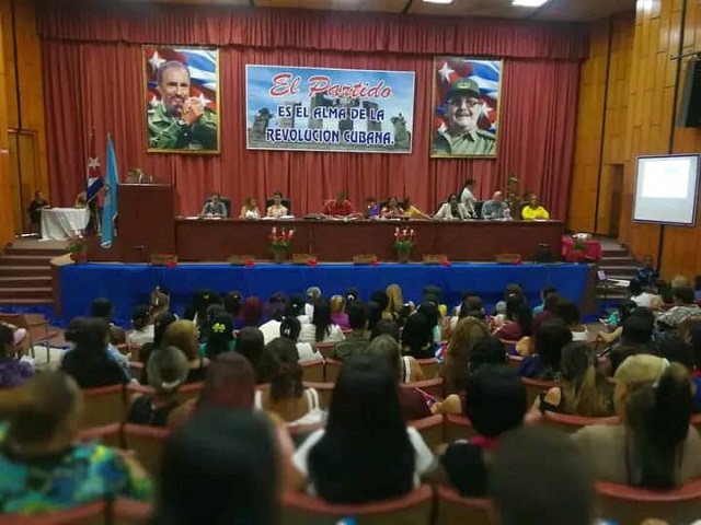 Desarrollan en Guantánamo Asamblea Provincial XI Congreso de la FMC 