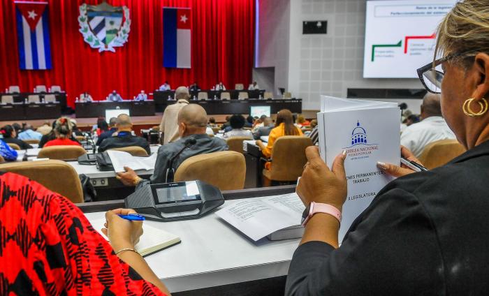 Sesionarán comisiones permanentes del Parlamento en Cuba