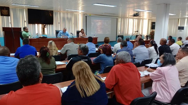 Chequea Primer Ministro marcha de programas priorizados en Guantánamo