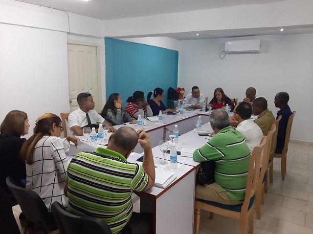  Grupo Municipal de la Economía intercambia con integrantes de la visita gubernamental a Guantanamo