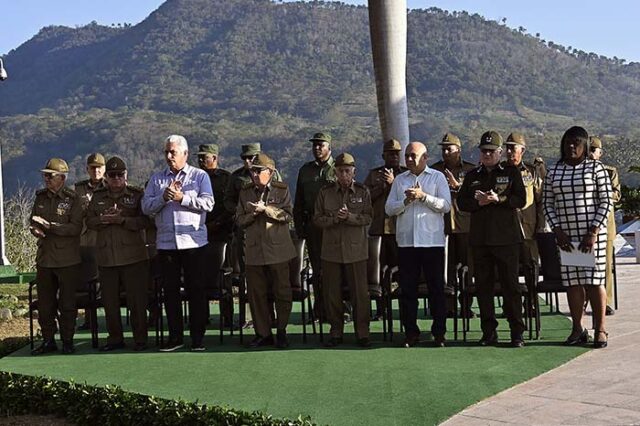 Participaron Raúl Castro y Díaz-Canel en ceremonia efectuada en el III Frente Oriental
