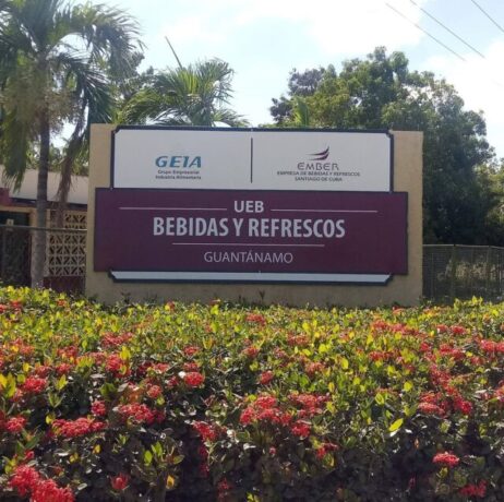 reconecen aporte de productores de bebidas y refrescos a la etapa veraniega .