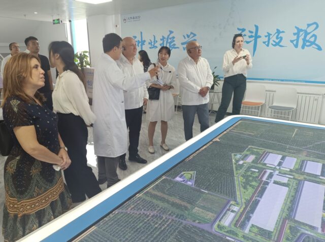 Cuba y China por más cooperación integral con énfasis en agricultura