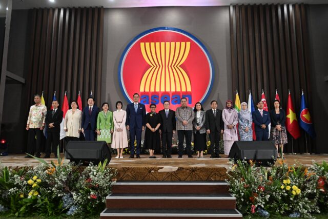 Cuba expresa voluntad de fortalecer nexos con la Asean