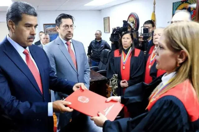 Comenzó contencioso comicial en Venezuela con ausencia de excandidato